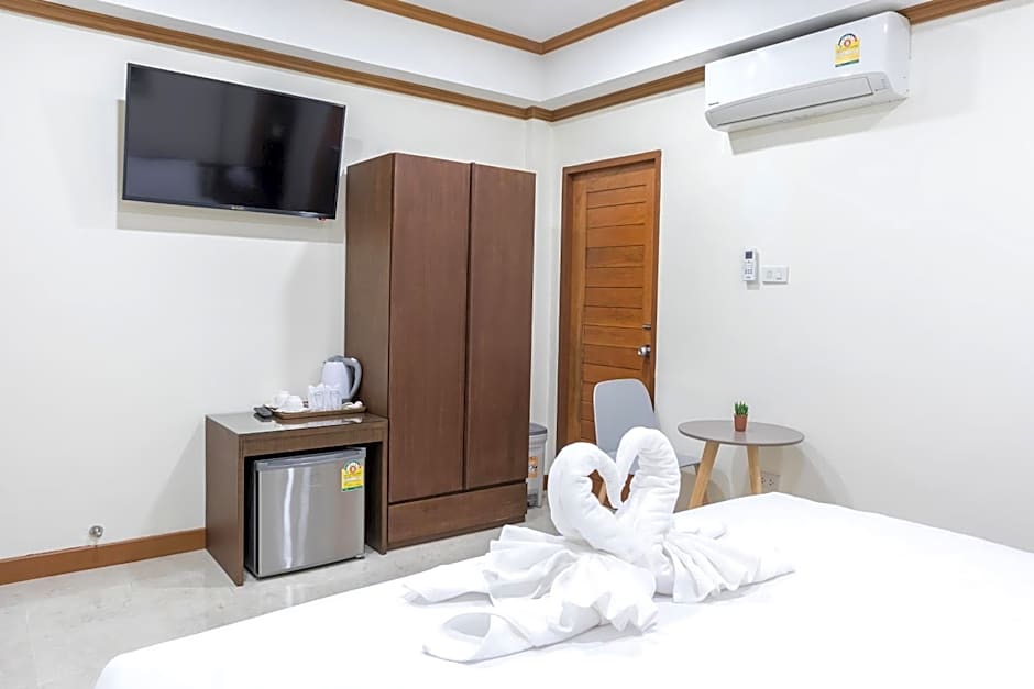 Suthep Home & Hostel