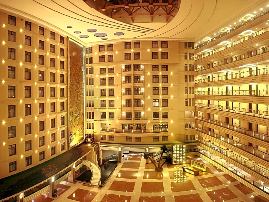 Lijiang Waterfall Hotel