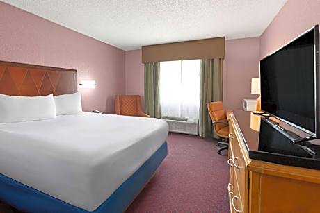 Queen Room - Non-Smoking