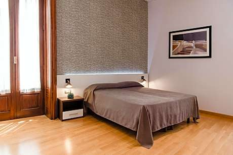 Deluxe Queen Room with Two Queen Beds