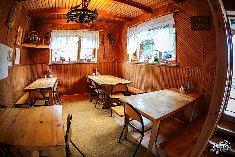 Zajazd u Lecha Pokoje Sucha Rzeczka ul Rowerowa 7 Kuchnia Regionalna i Lytewska