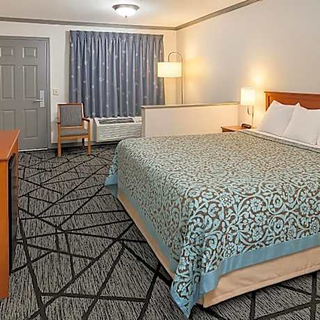 King Room - Non-Smoking