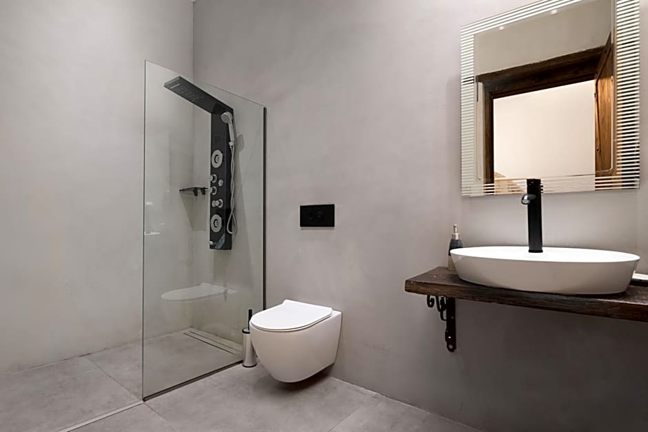 Ancient Knights Luxury Suites