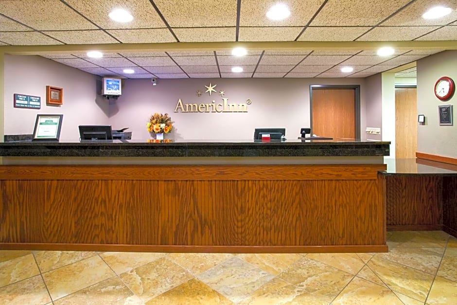 AmericInn by Wyndham New London