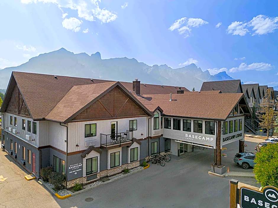 Basecamp Lodge Canmore