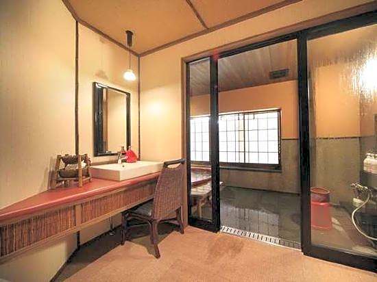 Itoyanagi Koyado Yuwa