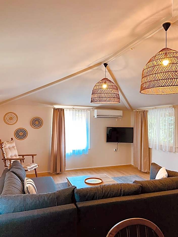 Kalia Beach Hotel Side