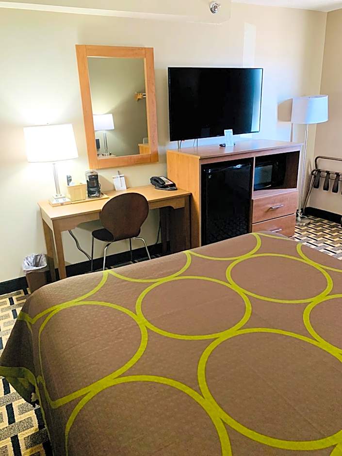 Super 8 by Wyndham O Neill NE