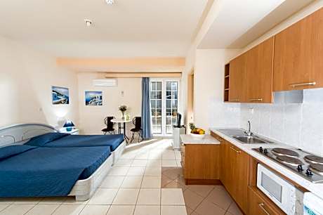 Apartment for 2 People with Sea View