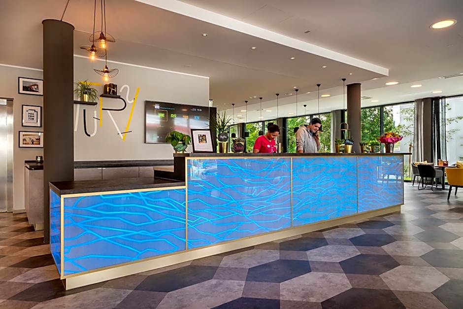 Holiday Inn - The Niu Fury Aschheim Messe By IHG