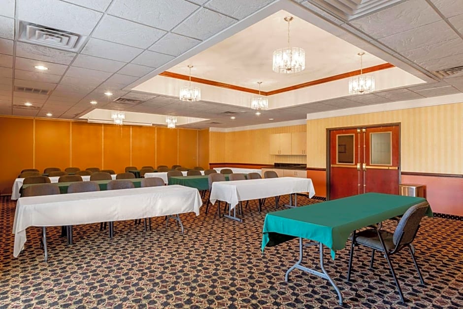 La Quinta by Wyndham Dodge City