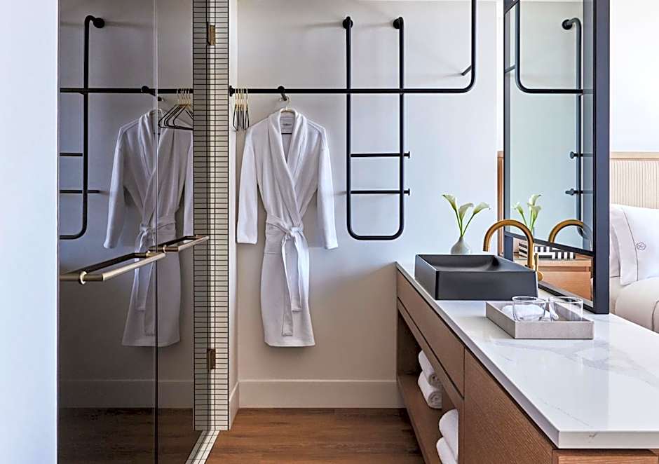 Omni Boston Hotel at the Seaport