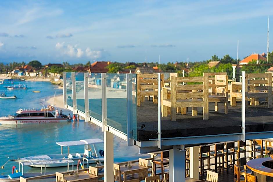 Ware Ware Surf Bungalow Lembongan