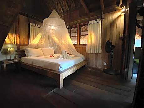 Bungalow (4 Adults)
