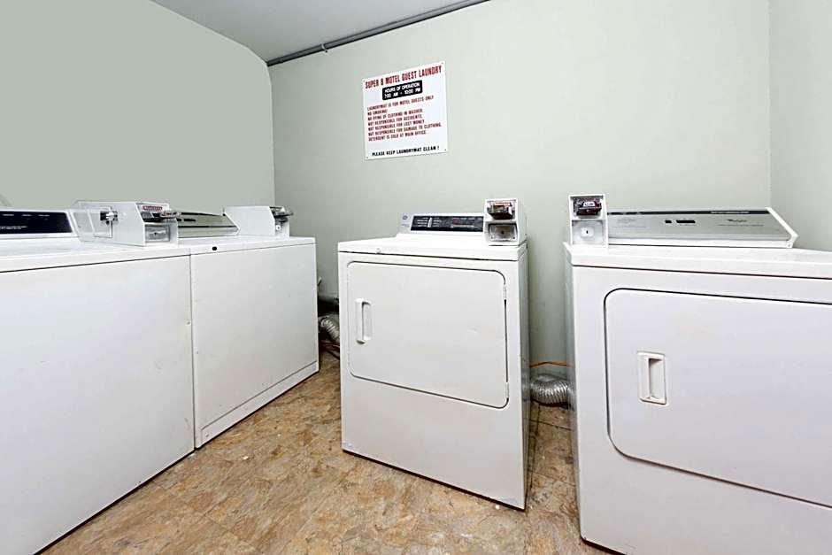 Super 8 by Wyndham Tifton