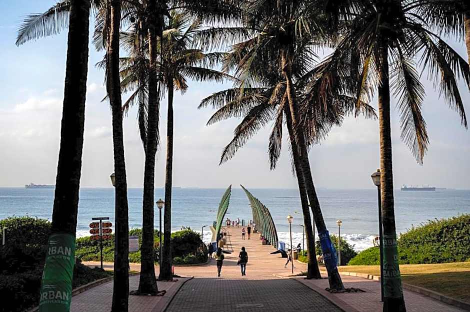 Opulent Oceans Apartment 2505 with Sea Views