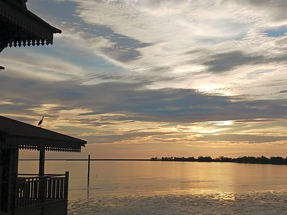 the sunset view lagoon suite