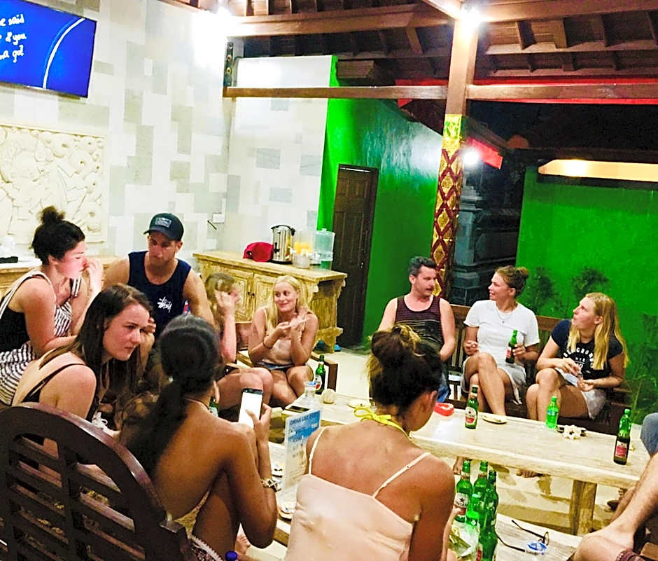 Lembongan Hostel