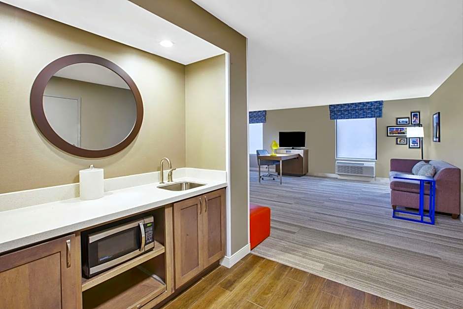 Hampton Inn By Hilton & Suites Oakwood Village-Cleveland