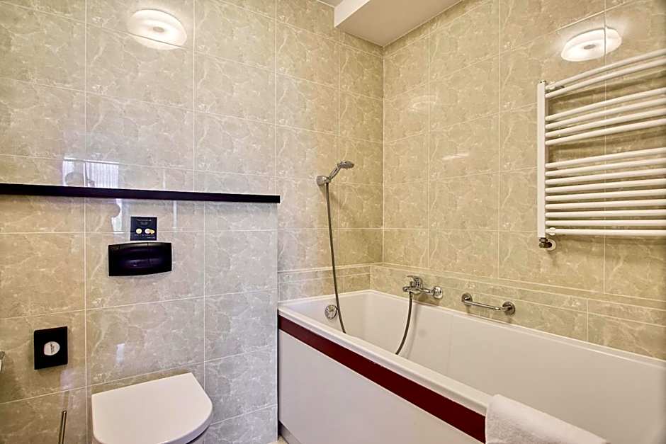 Metropolo by Golden Tulip Krakow