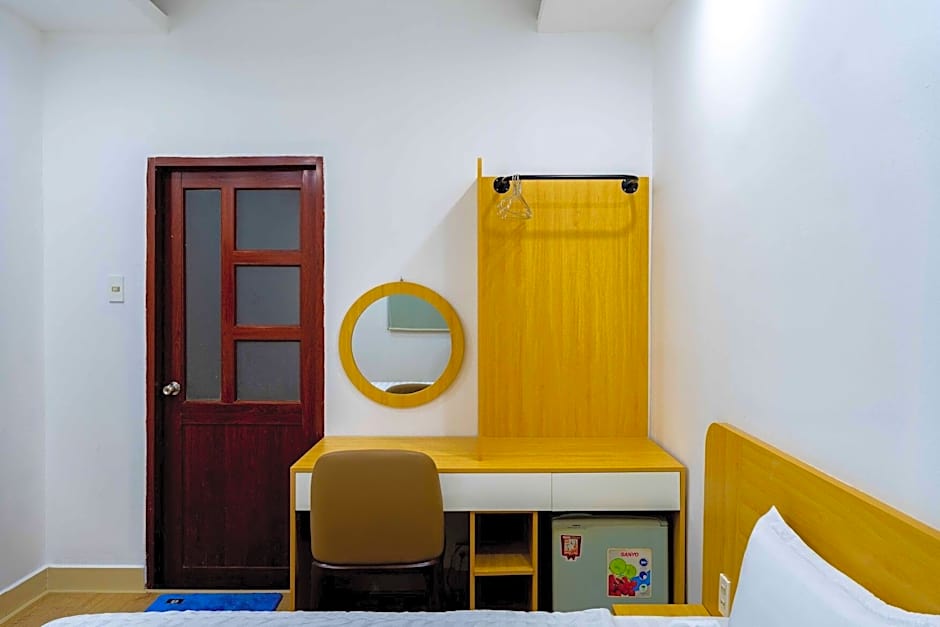 Tuan Viet Hotel Dinh Tien Hoang