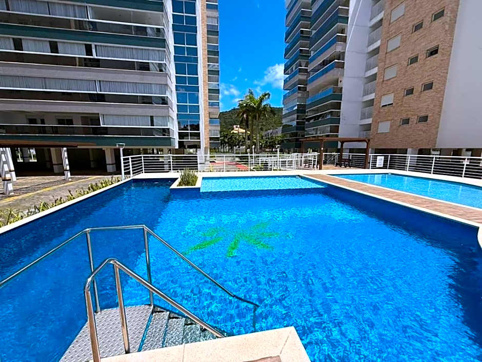 Cód 55 Apto com 3 suítes no Boulevard Palmas