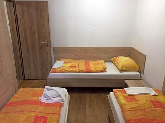 Youth Hostel Nika