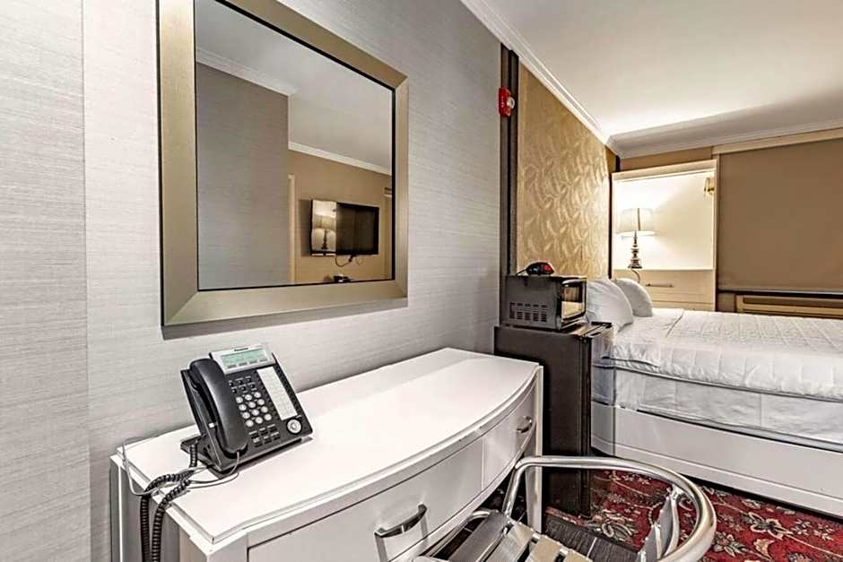 Umbrella Hotel Brooklyn