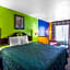 Econo Lodge Inn & Suites Macon