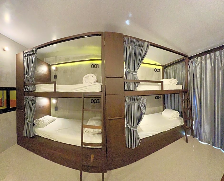 Ngeeb bed and EV station