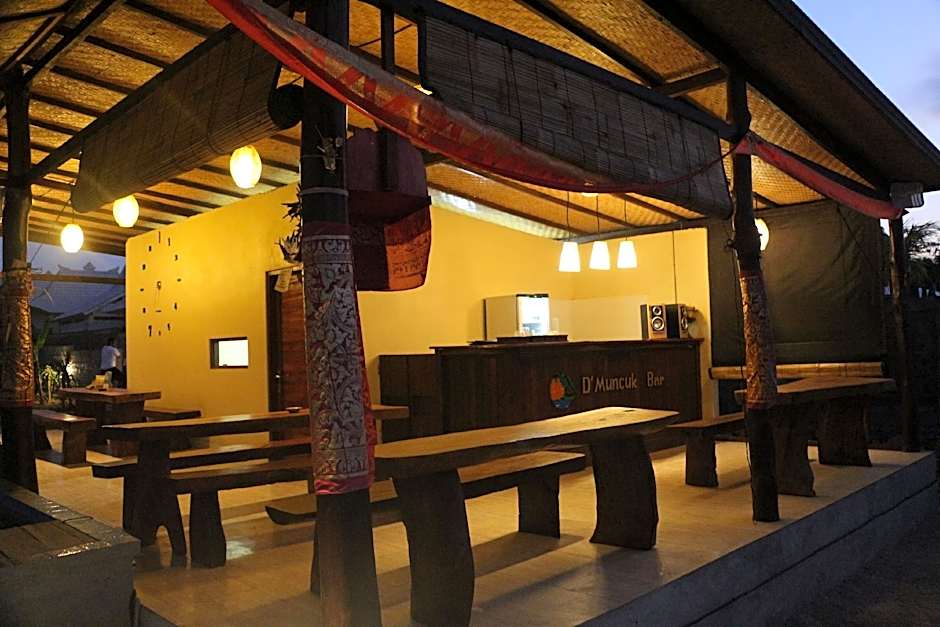 D'Muncuk Huts Lembongan