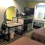 Luxury Inn and Suites Seaworld