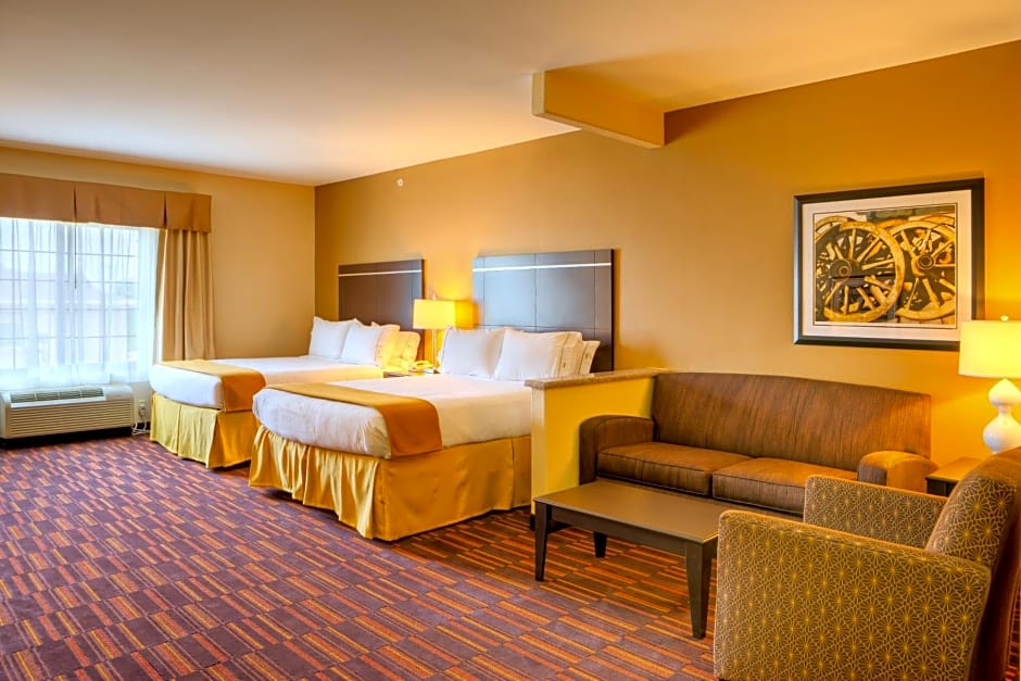 Holiday Inn Express and Suites Granbury by IHG