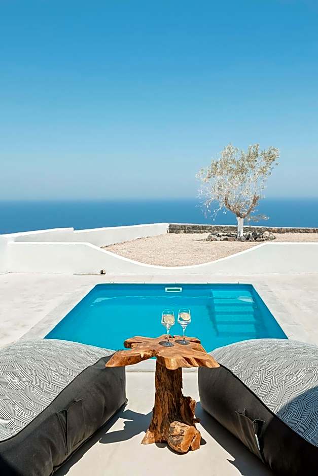 Oyster Luxury Suites