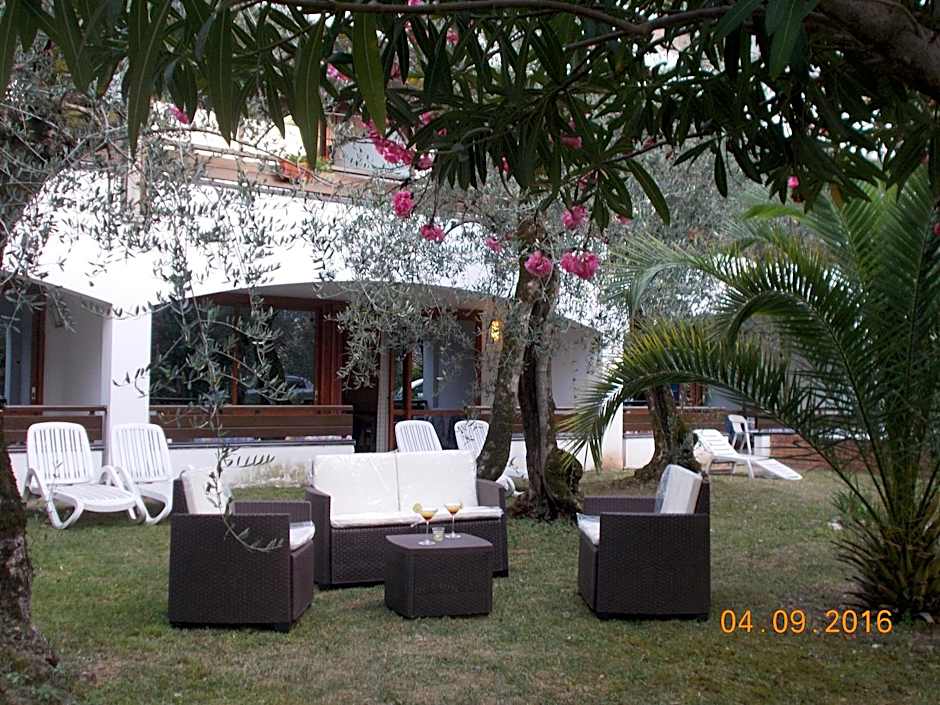 Hotel Laura Christina