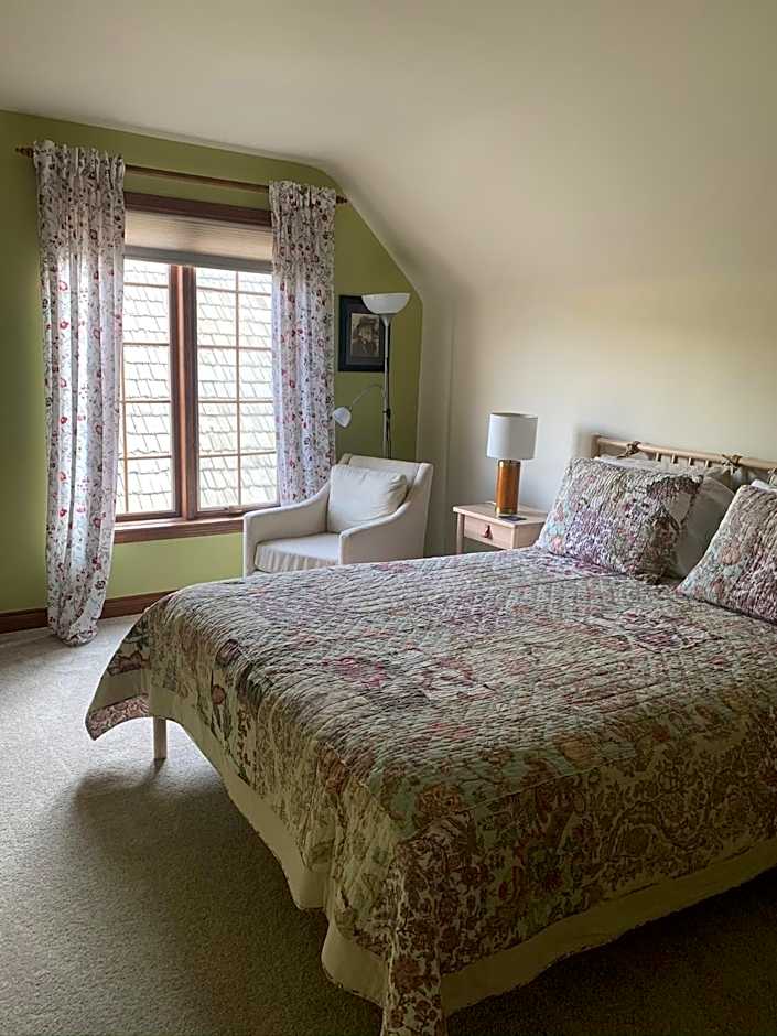 Cedar Gables Bed & Breakfast