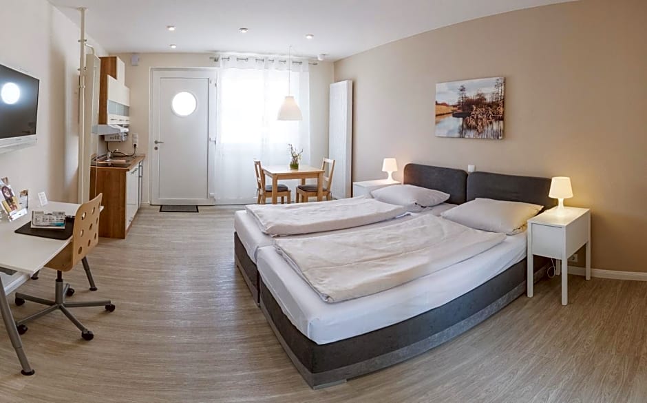 Schäfers Hotel, Self-Check-in, Cafe und Bäcker am Hotel