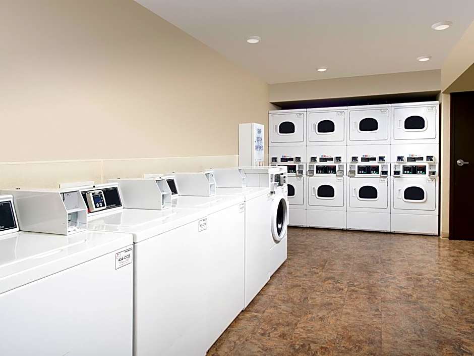 Extended Stay America Select Suites - Kansas City - Stadium