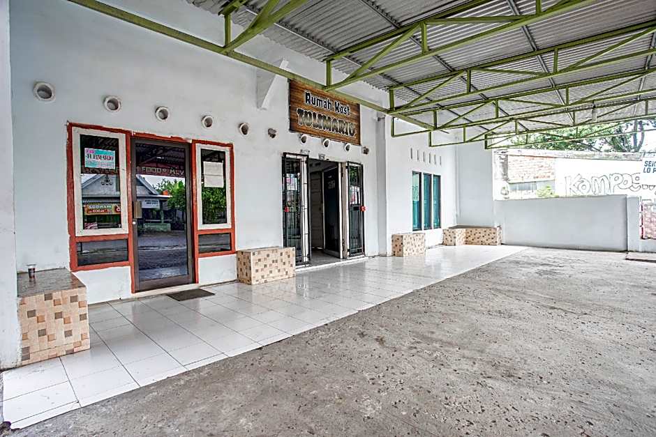 OYO Life 93403 Penginapan Adinda