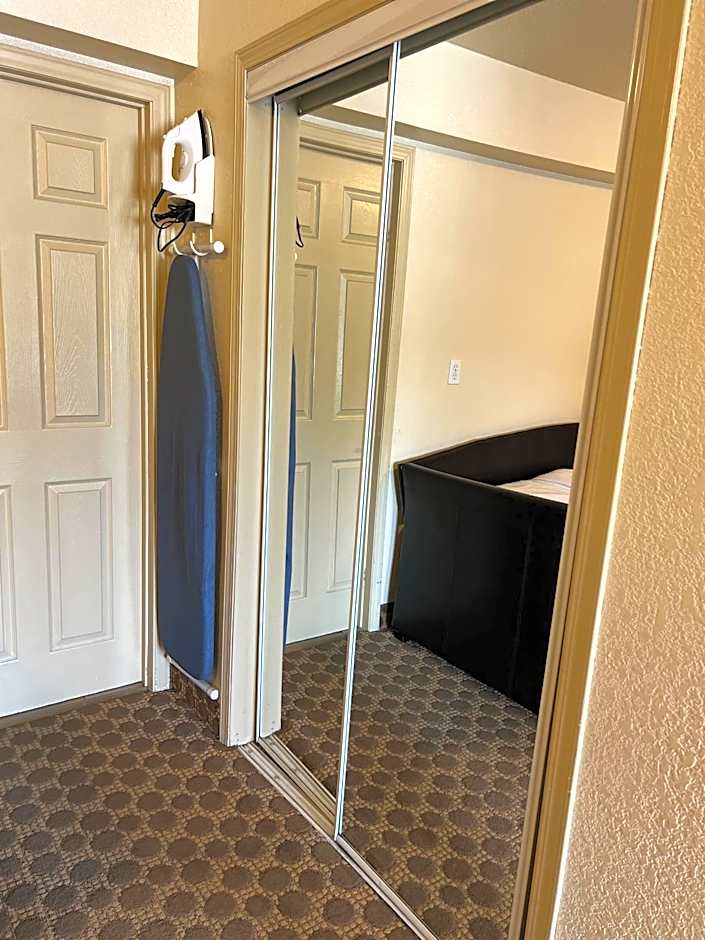 Travelodge by Wyndham Drumheller AB