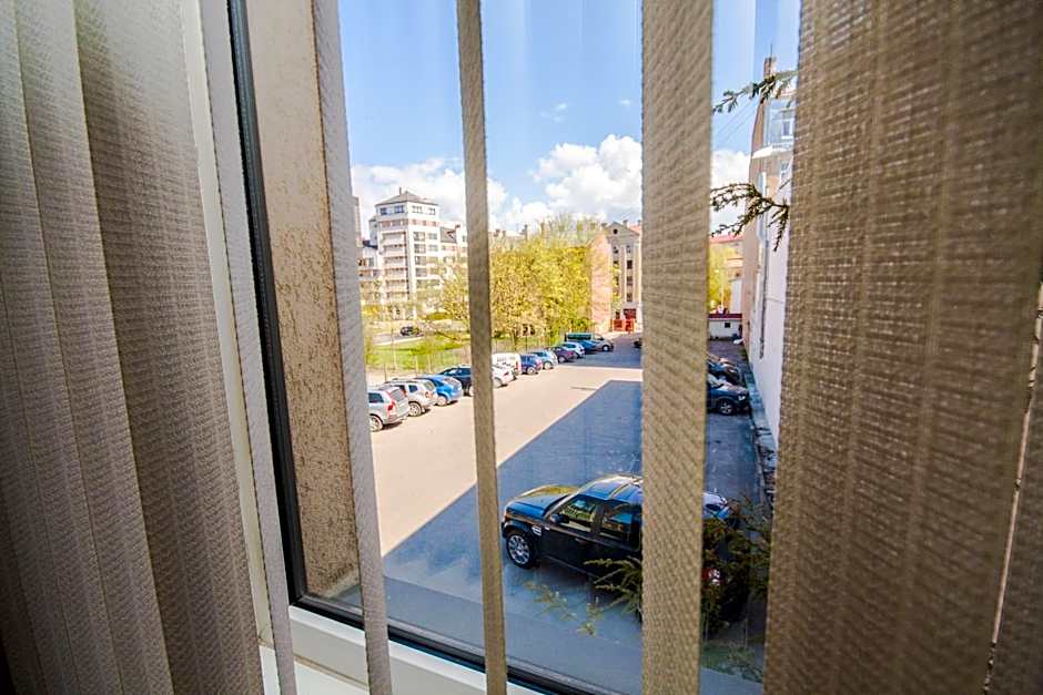 Hotel Kert FREE PARKING