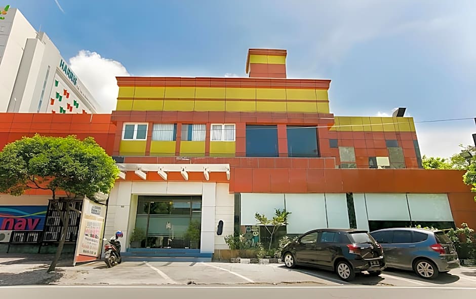 Sans Hotel International Surabaya