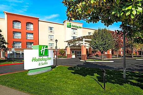 Holiday Inn & Suites San Mateo - SFO by IHG