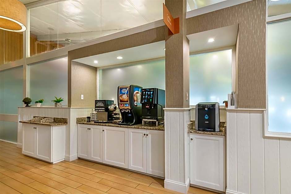 Best Western Plus Waltham Boston