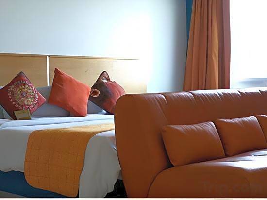 Hotel CEO