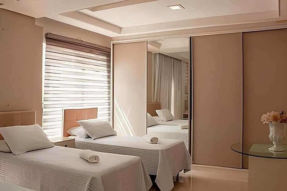 Casa Ampla - Climatizada - Piscina-Aerea gourmet para ate 20 pessoas