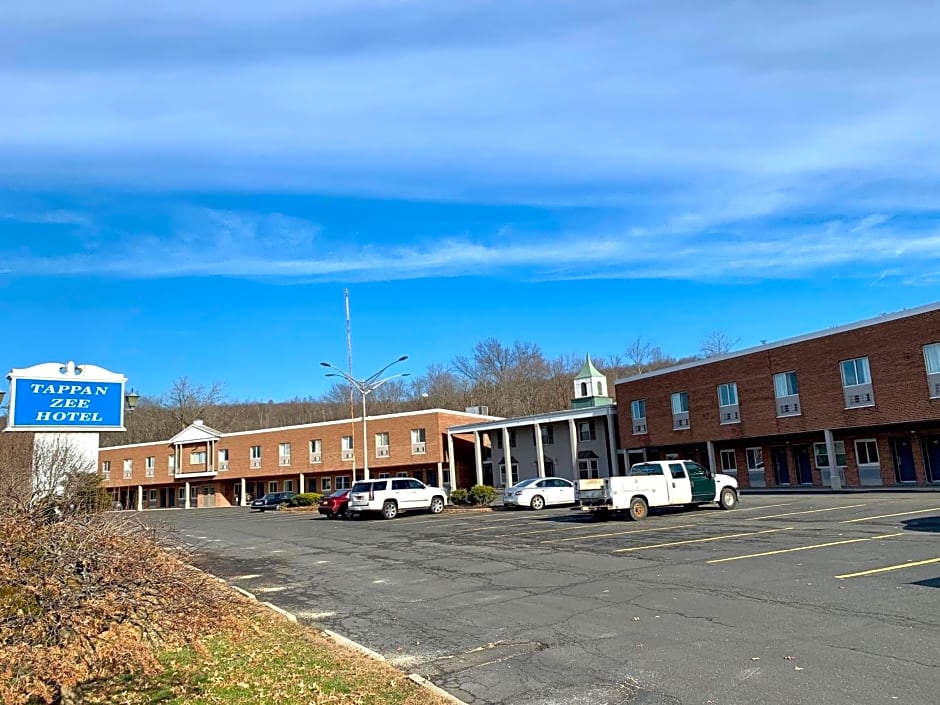 Tappan Zee Hotel