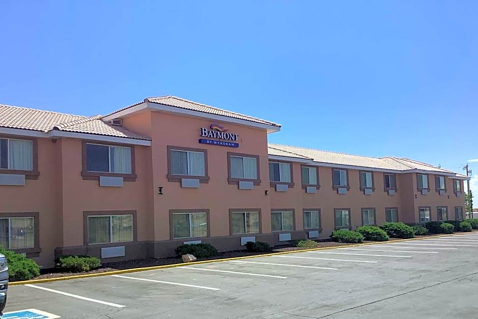 Baymont Inn & Suites by Wyndham
