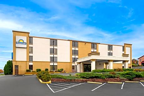 Days Inn by Wyndham Hagerstown I-70