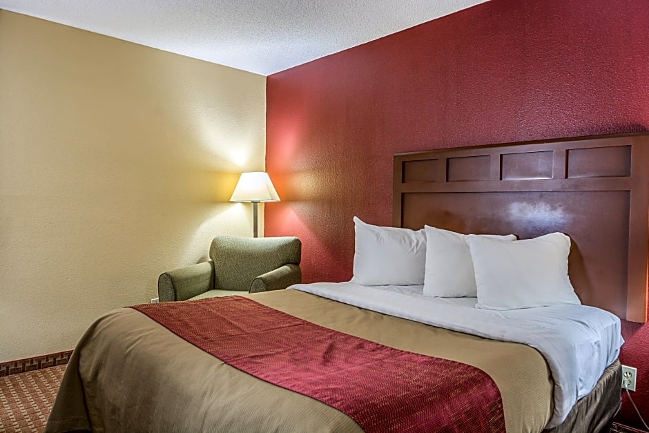 Red Roof Inn & Suites Little Rock